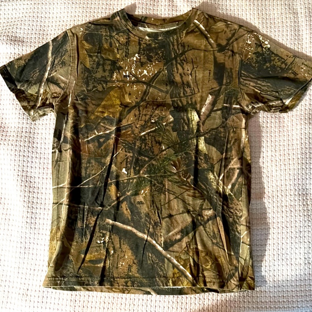 Boys Green Camo Game Winner tshirt size XL